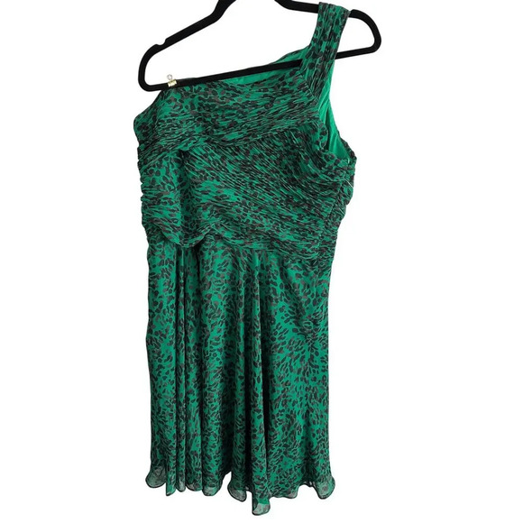 Halston Heritage One Shoulder Asymmetrical Ruched Emerald Cheetah Print Dress - Picture 7 of 14